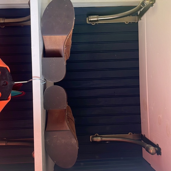 Never worn 8.5 Mia leather Clog with braided detail. abFab. When a sz 7 tries! - Picture 4 of 4